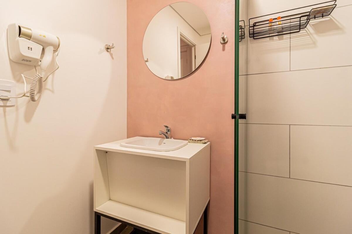 Apartamento Bhomy Paulista - 3 Quadras Da Avpaulista Reb805 *